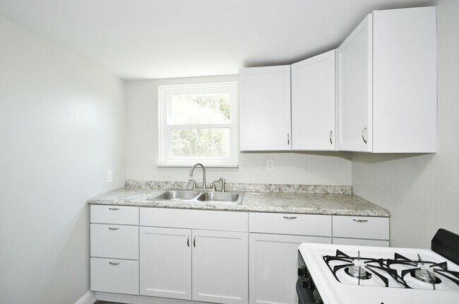 Building Photo - 1103 Crosby St