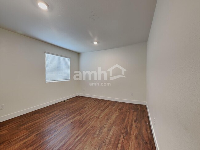 Building Photo - 7688 Mardale Ln