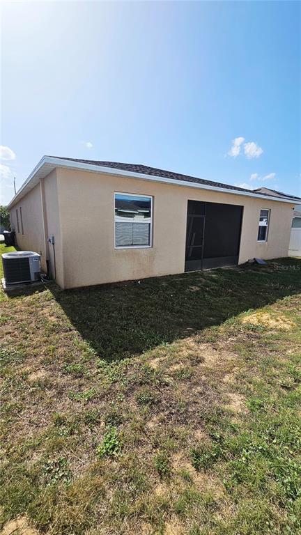 Building Photo - 153 Taft Dr