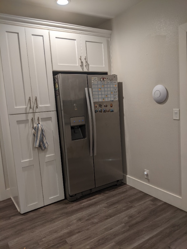 Building Photo - 835 N Raymond Ave