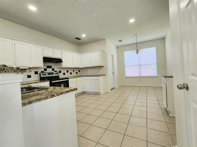 Building Photo - 3917 Rushden Ct