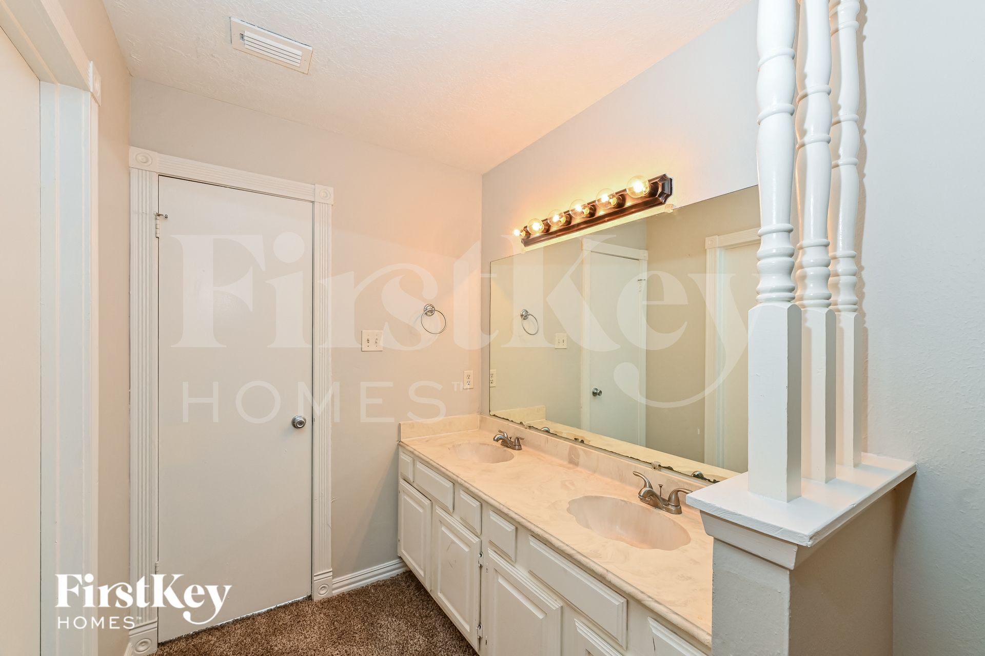 Building Photo - 3711 Clear Falls Dr