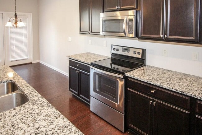 Building Photo - 1415 Brookmere Way