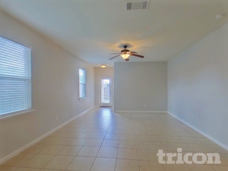 Building Photo - 1477 Treeta Trail
