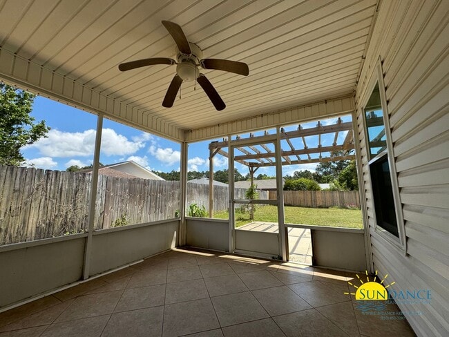 Building Photo - Solar Energy in desirable Hidden Shores of Gulf Breeze Neighborhood!