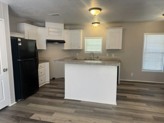 Building Photo - 9713 Polak Dr