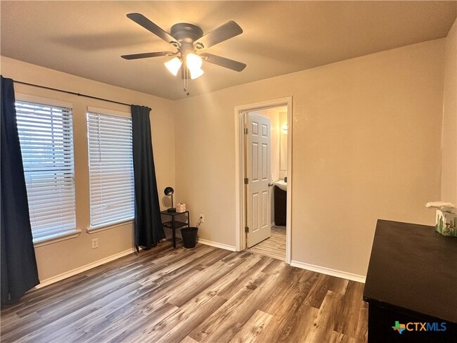 Building Photo - 511 McKie St