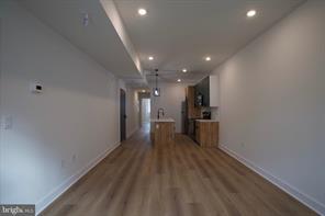 Building Photo - 1224 W Silver St