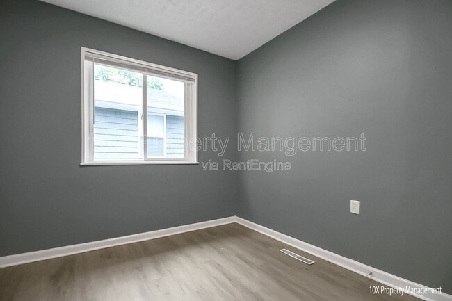 Building Photo - 2918 Azelda St