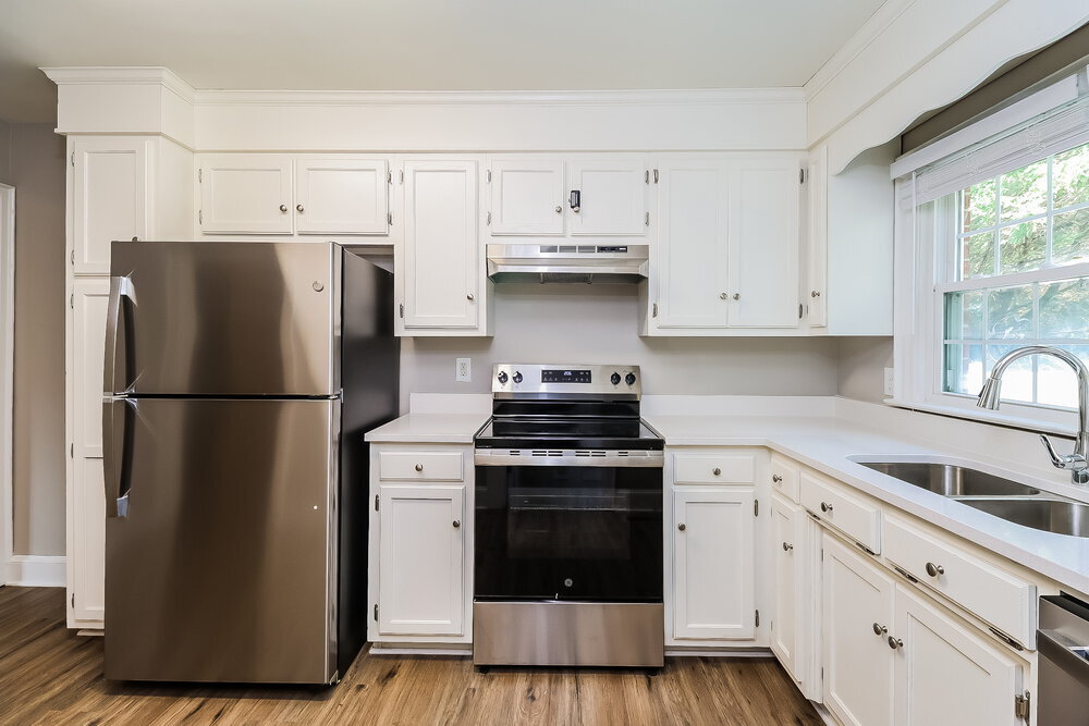 Building Photo - 305 S Mulberry St