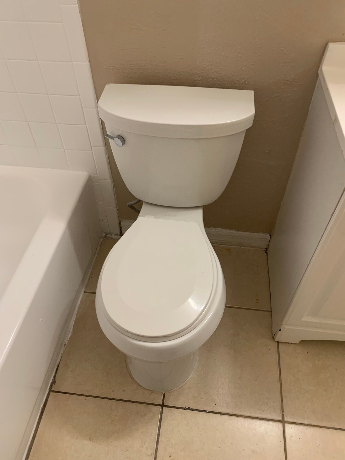 Building Photo - 10008 N Lantana Ave