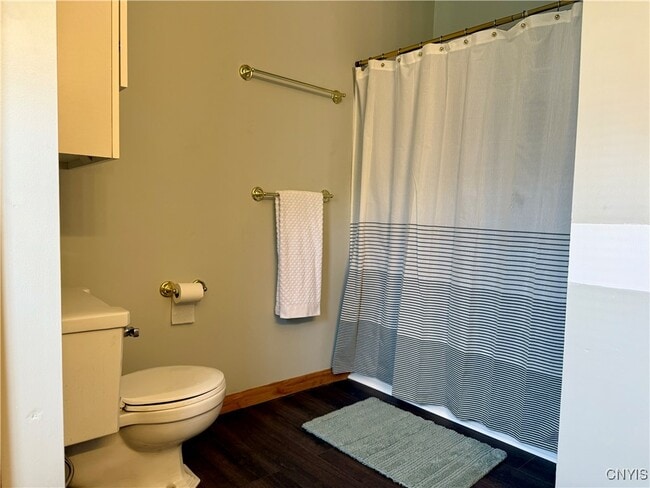 Building Photo - 37 White St