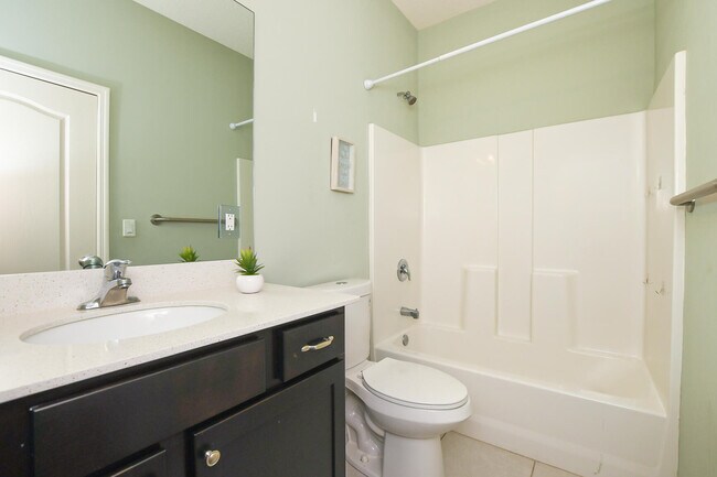 Building Photo - 1618 Merriment Way