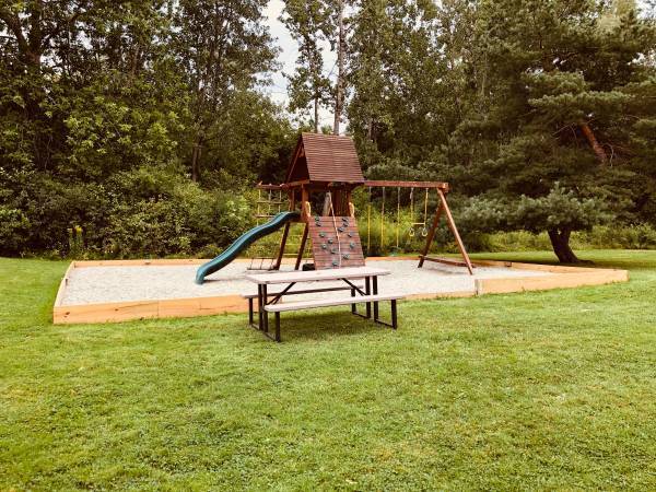 Building Photo - 124 Quarry Hill Rd