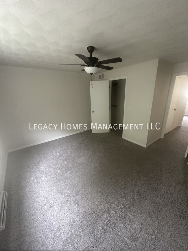 Building Photo - 1091 Stillmeadow Ln