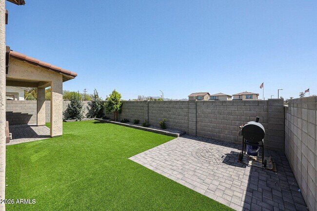Building Photo - 3361 S 179th Dr