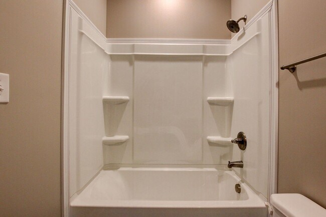 Building Photo - 1121 Cardinal Creek Dr