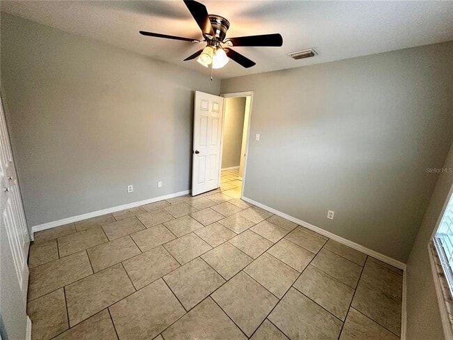 Building Photo - 8225 Pin Oak Ave