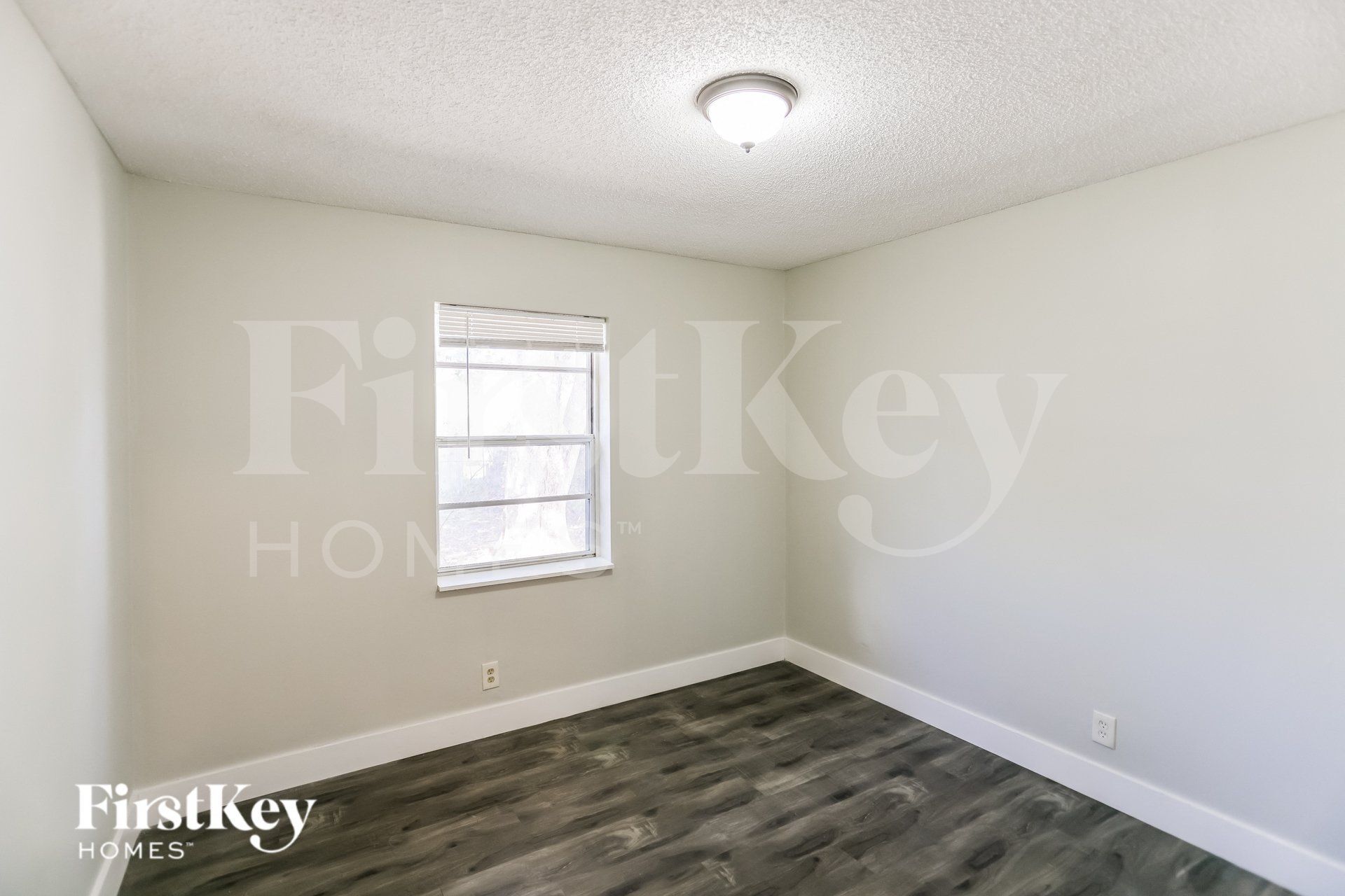 Building Photo - 7801 SW 6th Ct