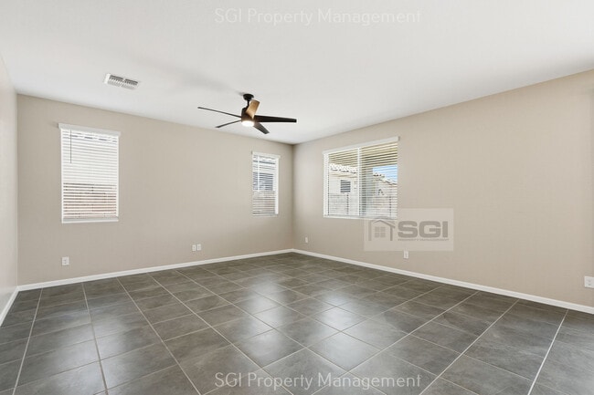 Building Photo - 17851 W Daley Ln