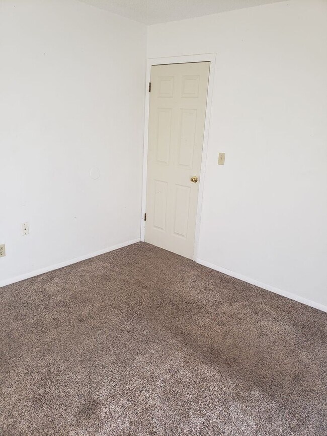 Building Photo - 6729 Pahokee Ct