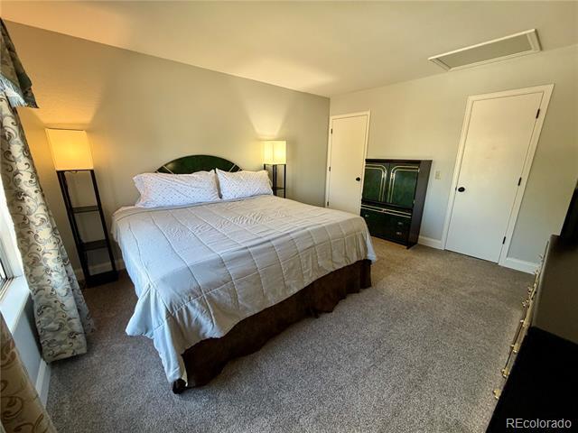 Building Photo - 9853 Salford Ln