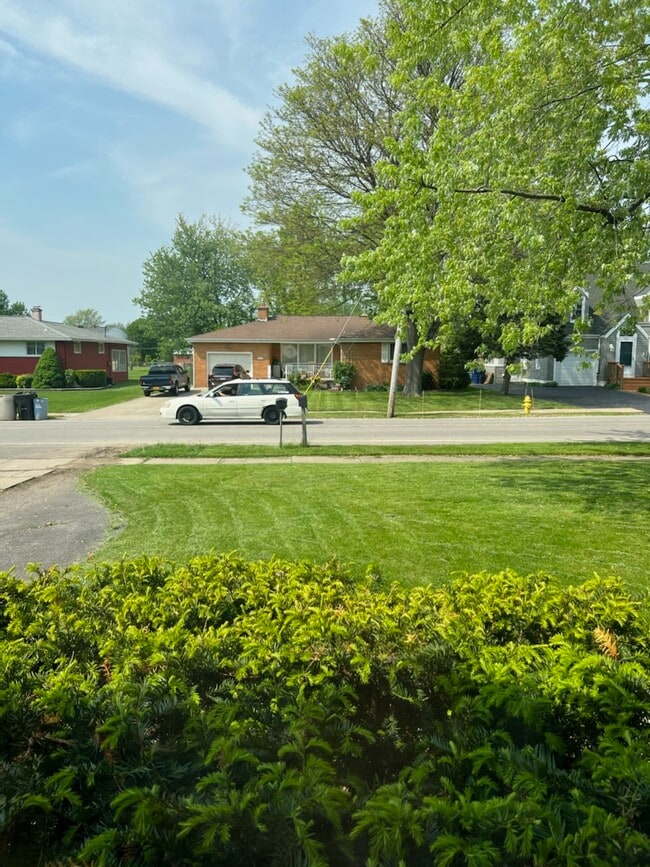 Building Photo - 222 Frankhauser Rd