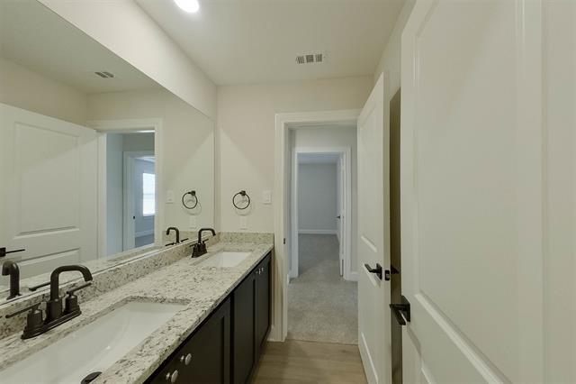 Building Photo - 1104 Dye Blvd