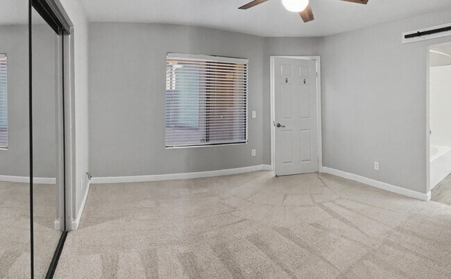 Building Photo - 76915 Turendot St