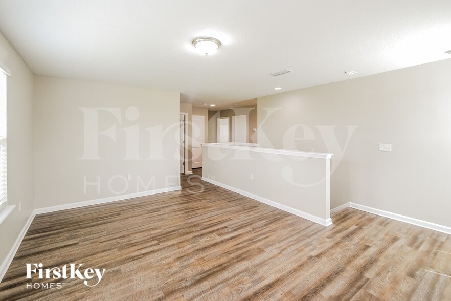 Building Photo - 3310 Hidden Meadows Ct
