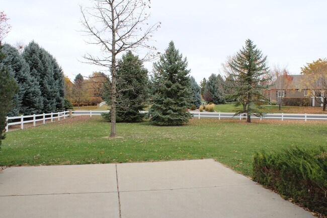 Building Photo - 8236 Hidden Cove Ct