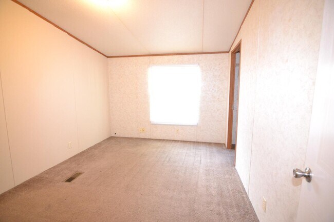 Building Photo - 145 Co Rd 3821