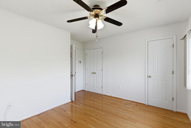 Building Photo - 18315 Leman Lake Dr