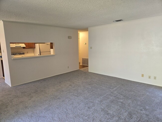 Building Photo - Two bedroom two bath gated Community Condos off Medical Drive close to I 10 & Babcock.