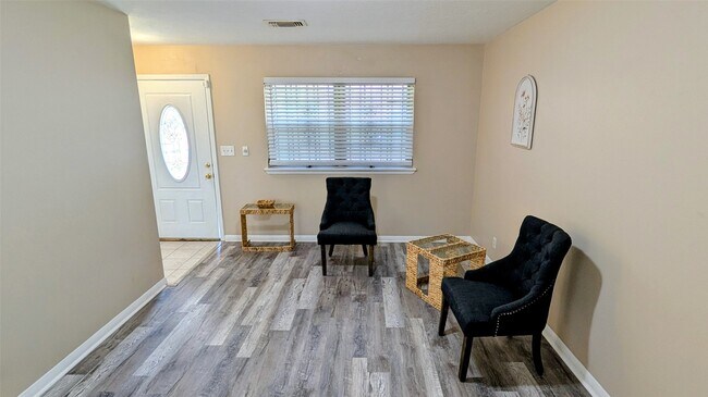 Building Photo - 10227 Gulf Meadows Dr