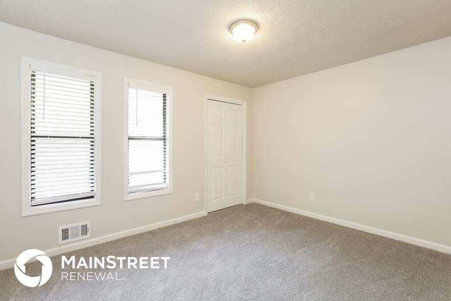 Building Photo - 4771 N Springs Rd NW