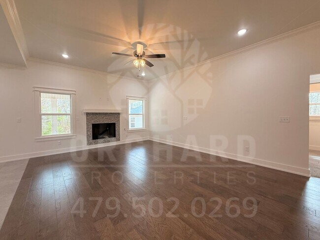 Building Photo - 15 Lochgilphead Ln