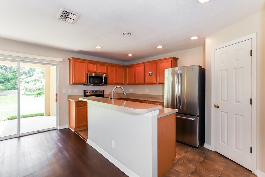 Building Photo - 3128 Royal Tuscan Ln