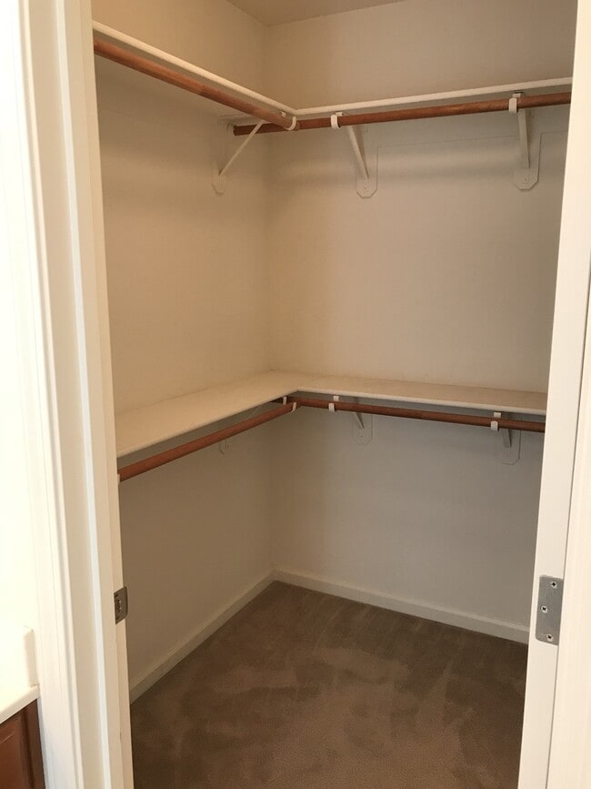 Building Photo - Two story in desirable north Turlock!