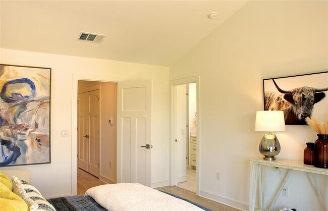 Building Photo - 300 Tesla Cir