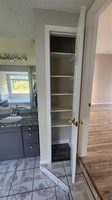 Building Photo - 4543 Westray Dr