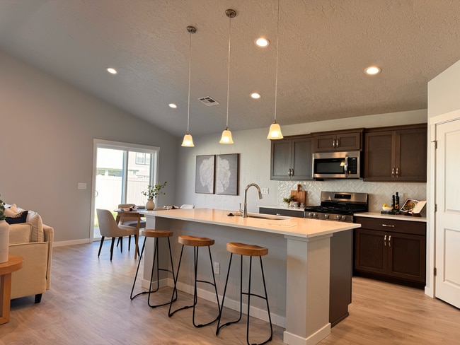 Building Photo - 10330 Crystal Ridge Dr