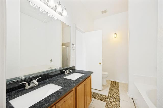 Building Photo - 202 Trenton Dr
