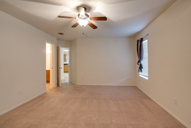 Building Photo - 4541 Martingale View Ln