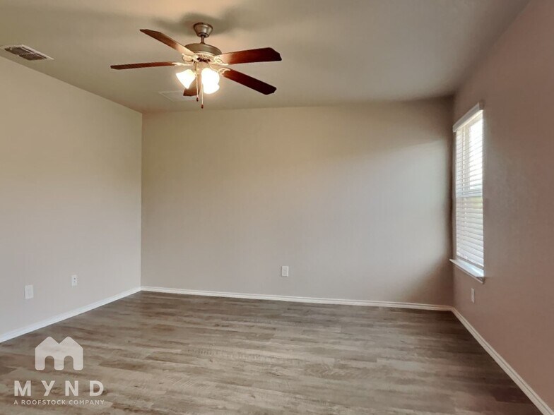 Building Photo - 3943 Turning Pine Edge