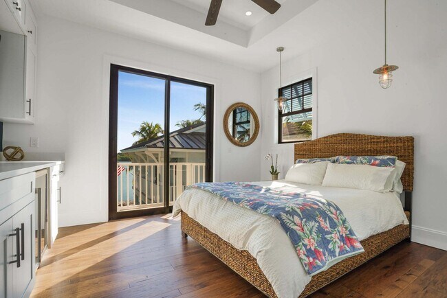 Building Photo - 19471 Harbor Rd S