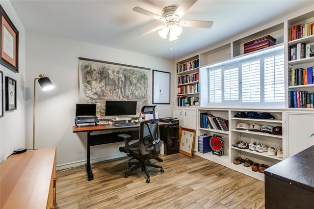 Building Photo - 7758 Dentcrest Dr