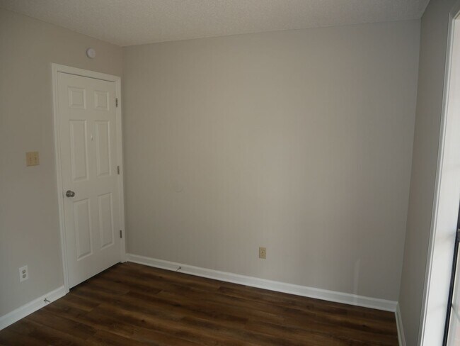 Building Photo - 7609 Clarkfield Pl