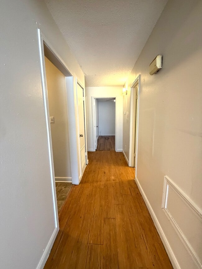 Building Photo - 506 Marigny Cir