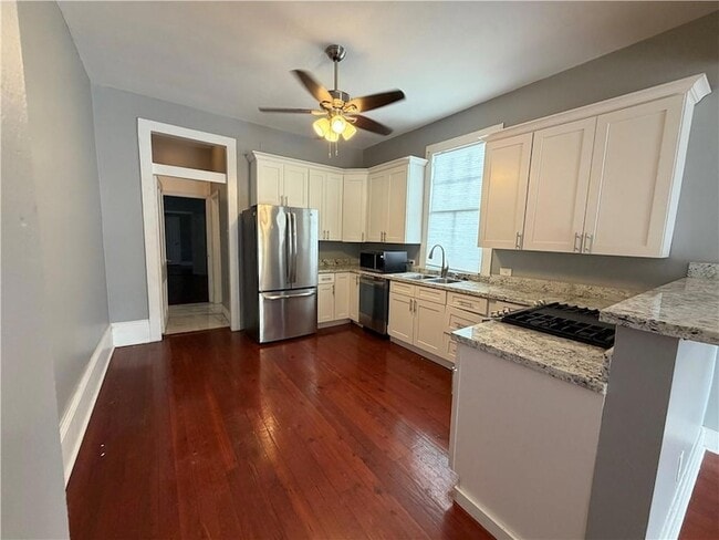 Building Photo - 8421 Cohn St